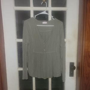 Pink Lily L olive top